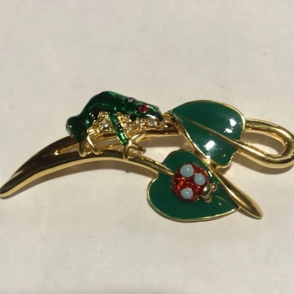 Vintage Gold Tone Green Enamel Bug Insect Ladybug Leaves Brooch Pin - Picture 4 of 5